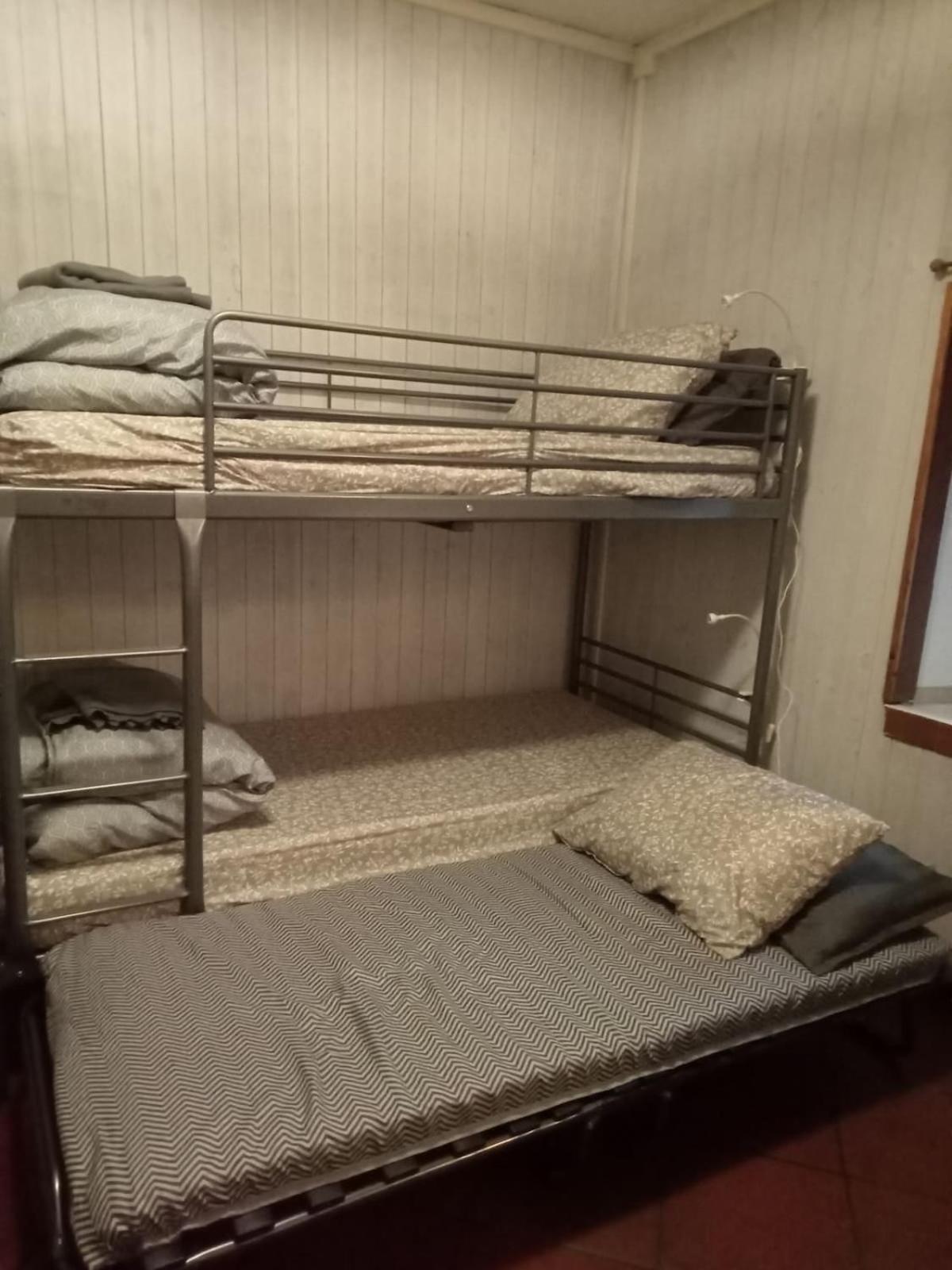 Tana Morenica Bollengo Bagian luar foto