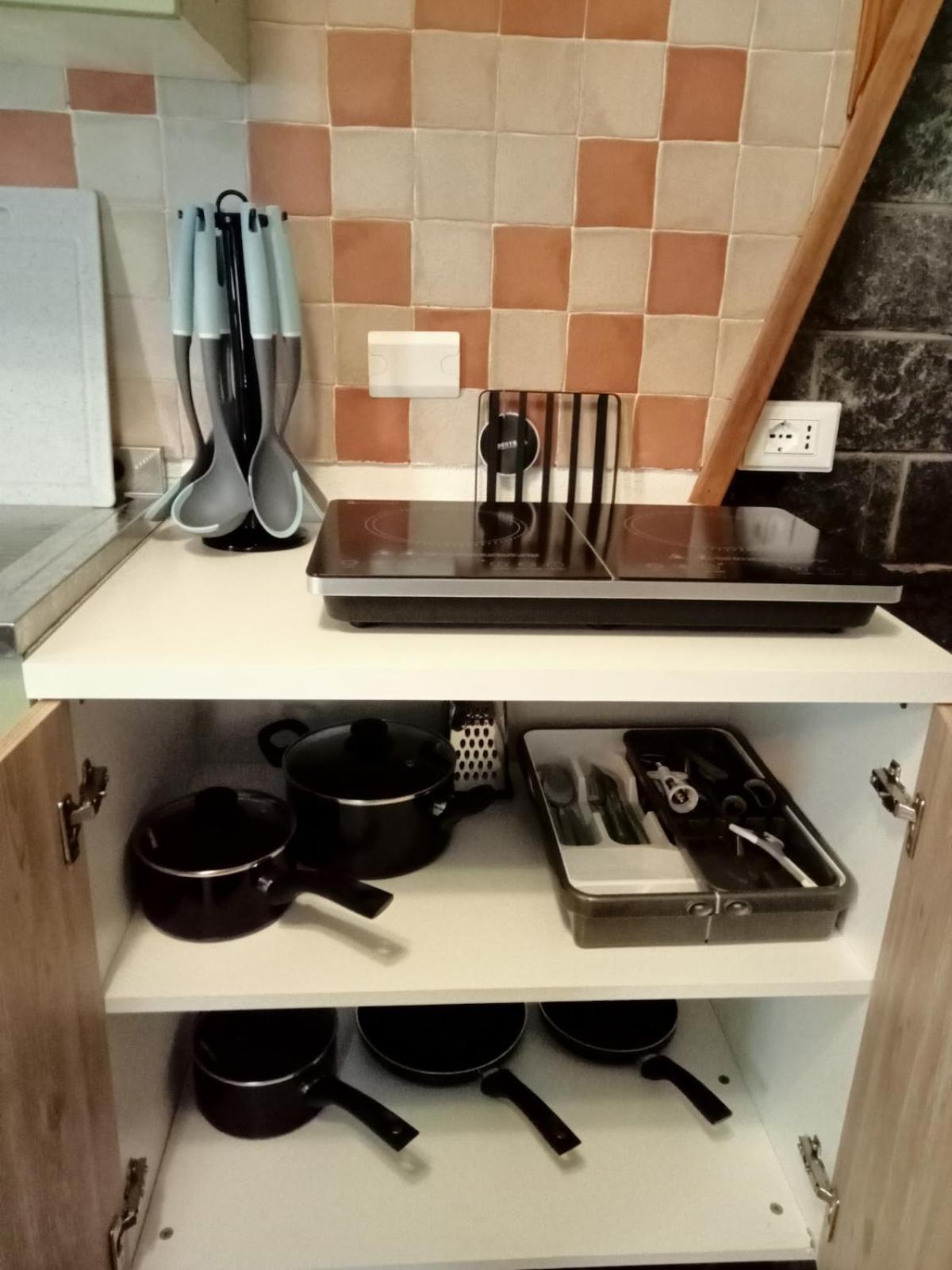 Tana Morenica Bollengo Bagian luar foto