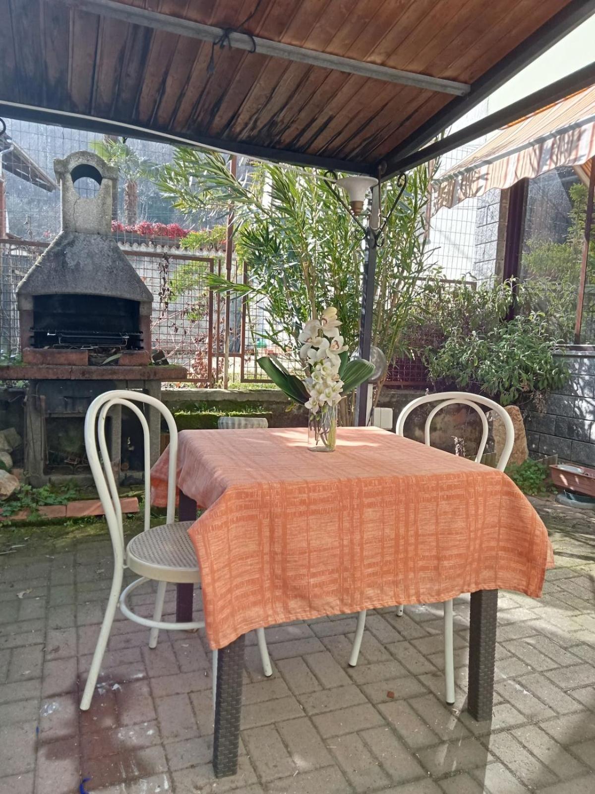 Tana Morenica Bollengo Bagian luar foto
